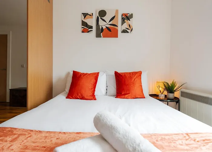 Stylish 2Br Flat - Walk To Old Trafford - Free Parking Манчестер