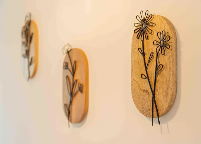 S Veranda - Near Lidl & Bus -4 Bed 6 Sleep بيت للعطل *