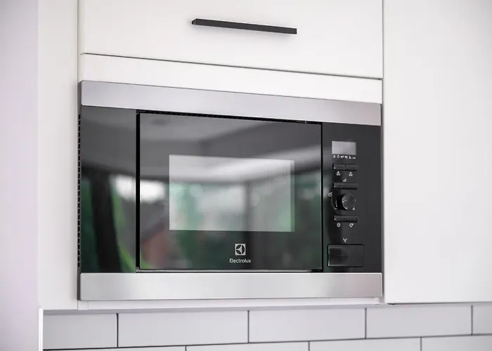 Stylish Wilmslow Retreat, Perfect For Business & Long