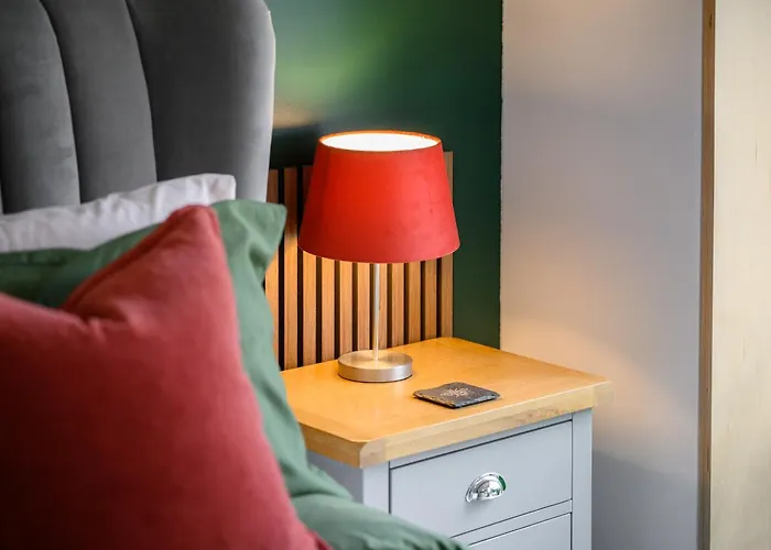 Cityscape Mcr Townhouse - Free Parking & Garden