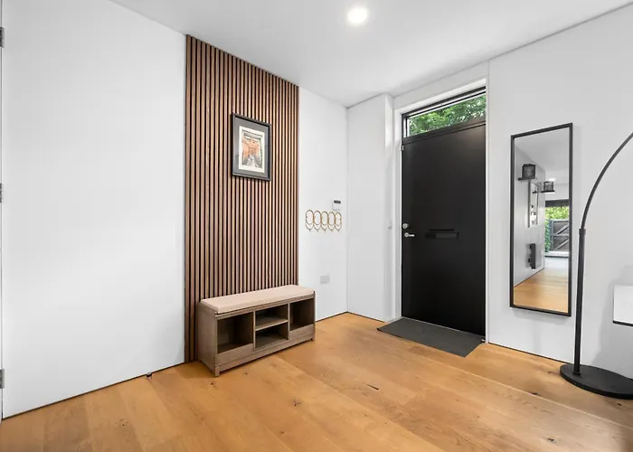 Cityscape Mcr Townhouse - Free Parking & Garden *