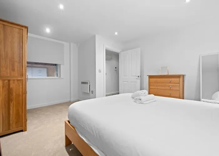 Flat By Superhost * Manchester