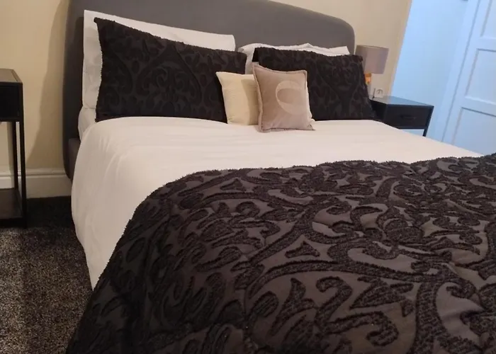 Lägenhet 2 Beds Suburb Nestled Nook Manchester