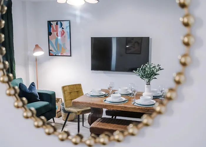 Casa vacanze Big Mcr 5-bedroom Contractor House Sleeps 8 With Parking By Purestay *