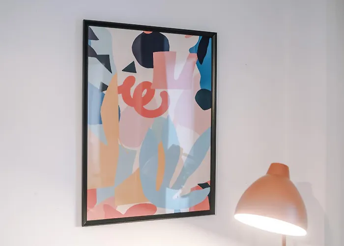 Big Mcr 5-bedroom Contractor House Sleeps 8 With Parking By Purestay * Manchester