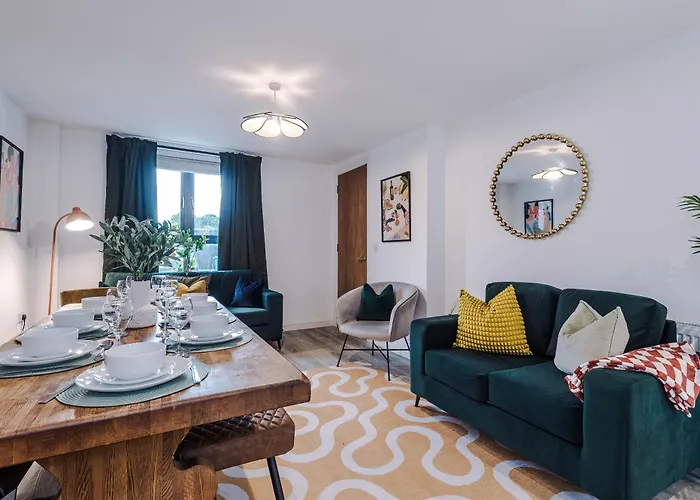 Casa vacanze Big Mcr 5-bedroom Contractor House Sleeps 8 With Parking By Purestay *