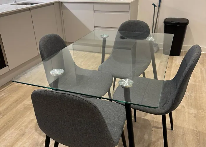 Exquisite Riverview 2bedroom Flat In Manchester. *