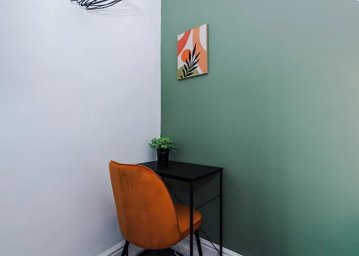 New! Modern 3-bed House, Free Parking, Fast Wi-fi & Easy Access 펜션 맨체스터