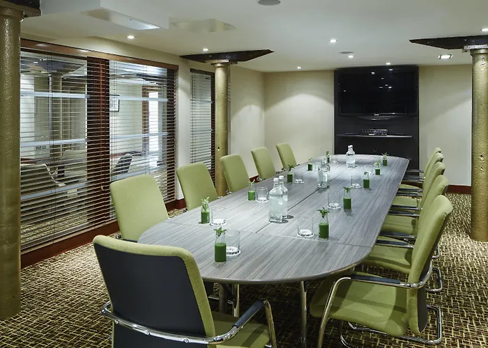 Otel Marriott Victoria &