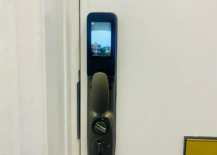 Clayton * Manchester