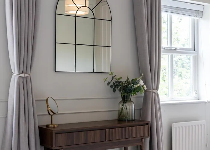 Σπίτι διακοπών Luxury Spacious 3-bed Oasis Just 10 Mins From Centre With Free Parking Μάντσεστερ