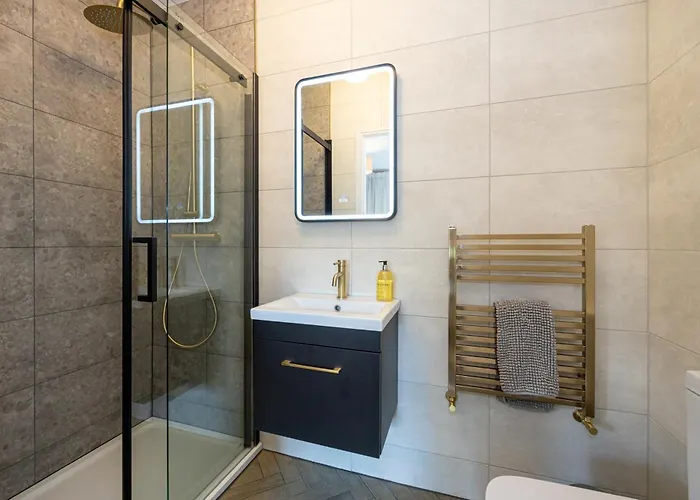 Luxury Spacious 3-bed Oasis Just 10 Mins From Centre With Free Parking * Μάντσεστερ