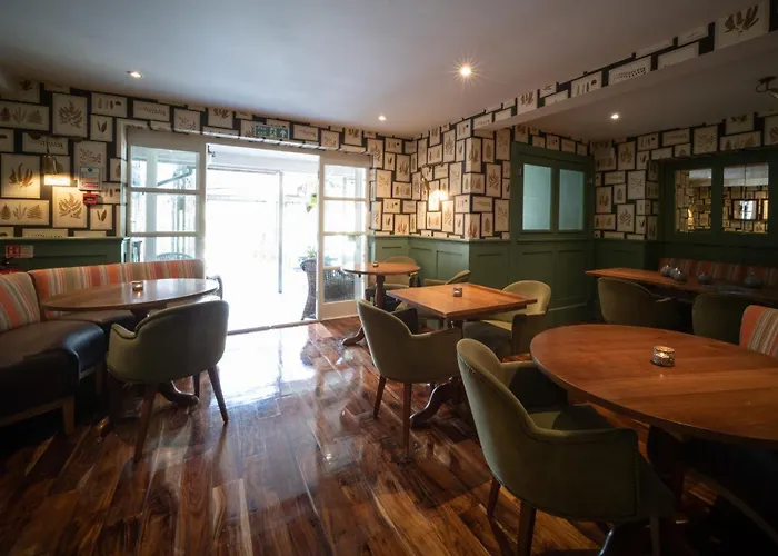 Eleven Didsbury Park Hotel 4*