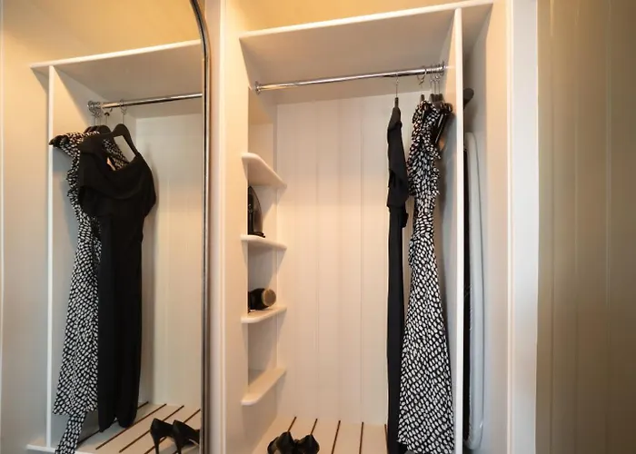 Eleven Didsbury Park 4*