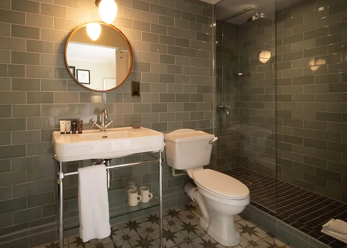 Eleven Didsbury Park 4*