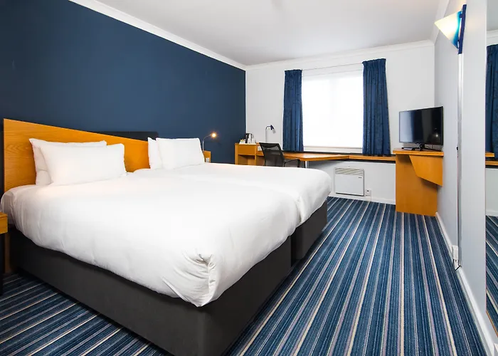 호텔 Express East By Ihg