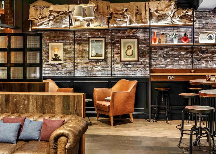 Ibis Centre 96 Portland Street Hotel 3*