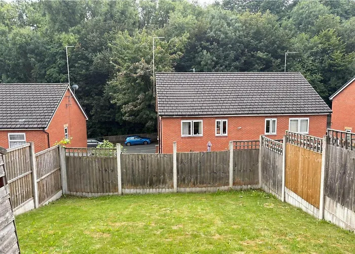 Casa vacanze House - Sleeps 5 Private Parking & Pets Allowed Manchester