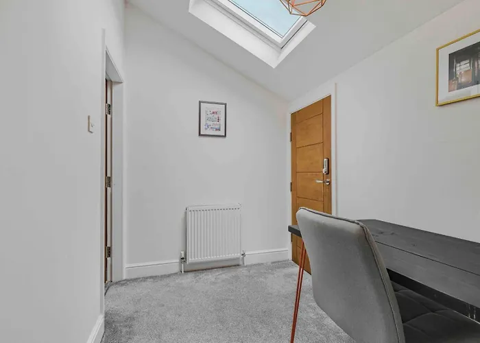 Guestready - Charming Retreat In Trafford Manchester