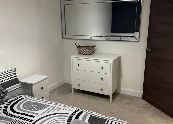 Apartament Elegant Near Stadium Free Parking *