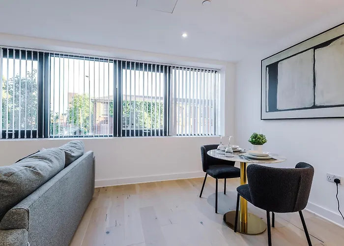 Stylish 1bed Fast Wi-fi Easy Access To Appartamento *