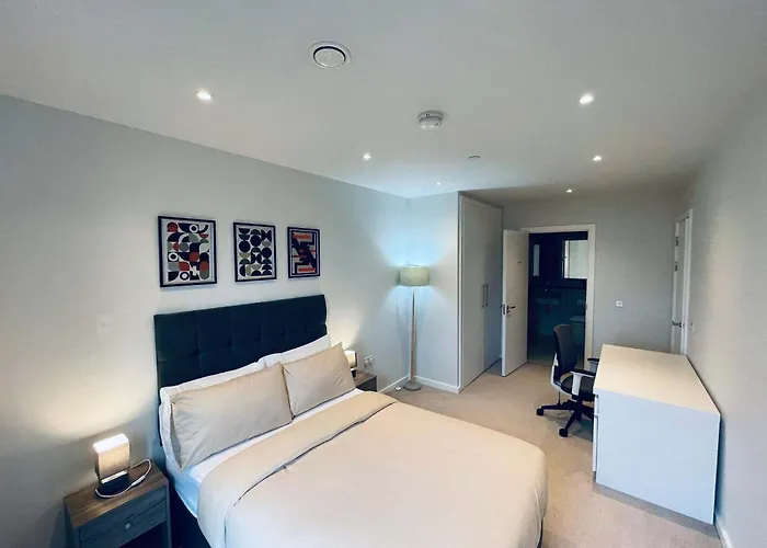 Sky View Centre Luxe - 2 Bedrooms Appartamento *