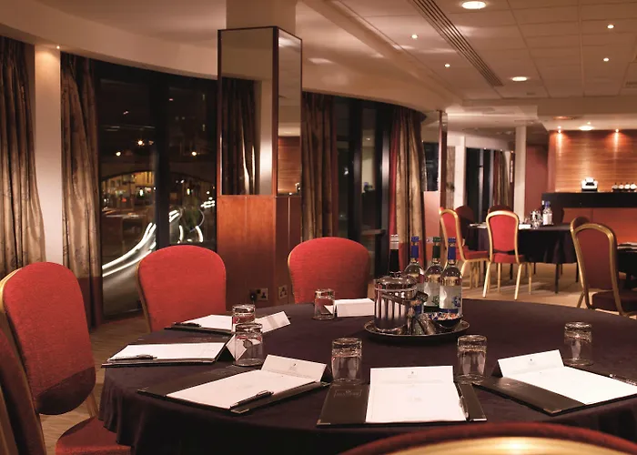 Marriott Piccadilly 호텔