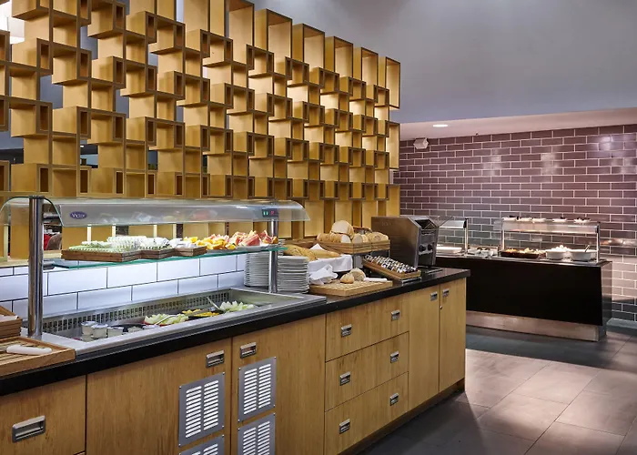 Crowne Plaza Centre By Ihg Hotel