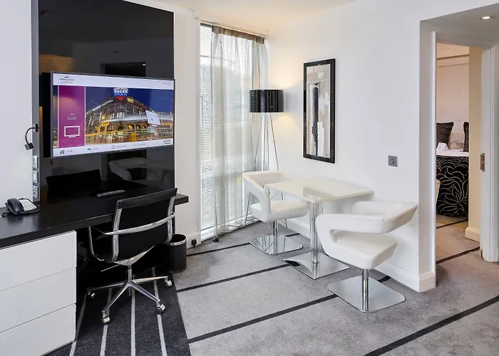 Hotel Crowne Plaza Centre By Ihg