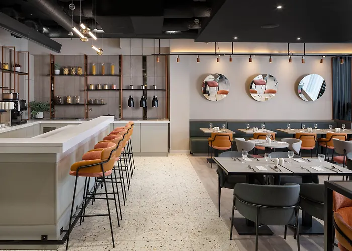 By Marriott Piccadilly فندق