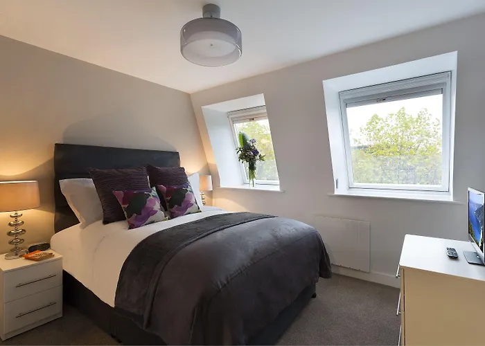 Cove Minshull Street Hotel