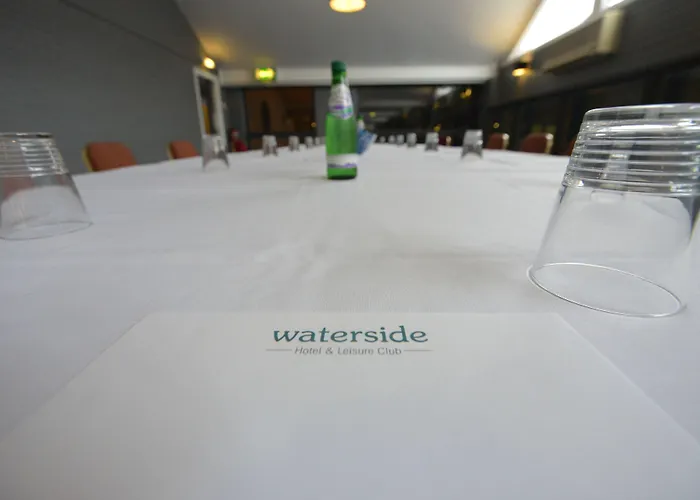 The Waterside And Leisure Club 3* Manchester