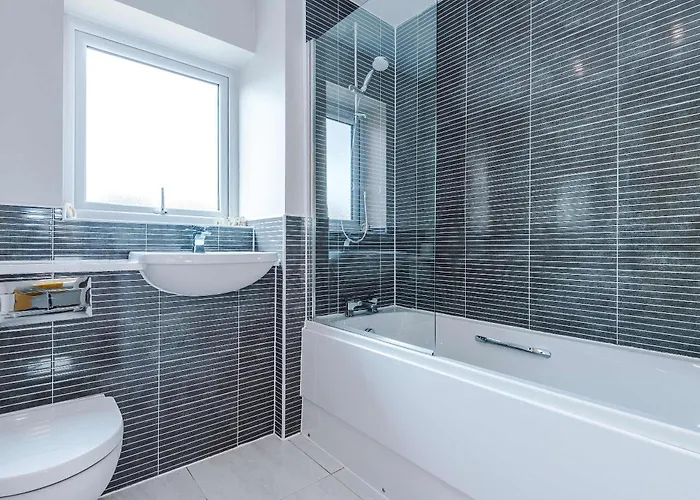 Large Townhouse By The Etihad & Coop Live Arena With Free Parking Manchester