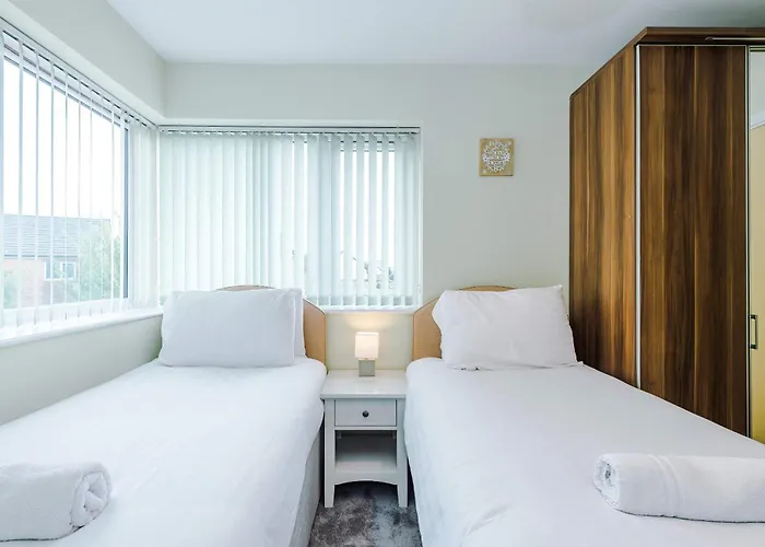 Prázdninový dům Large Townhouse By The Etihad & Coop Live Arena With Free Parking