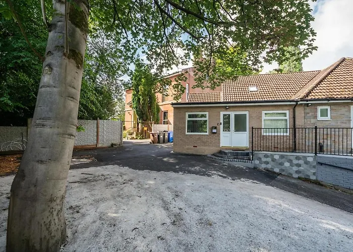 別荘 Modern 4-bed Retreat In Prestwich, Perfect For Weekend Getaways *