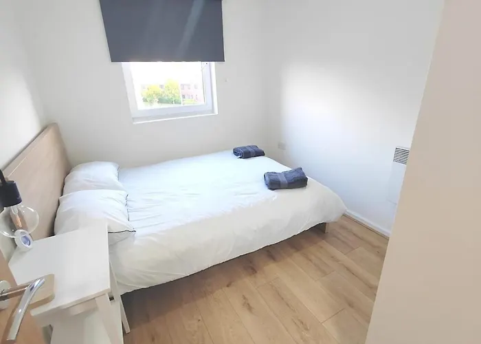 Apartment New 2 Bedroom Flat Close To Center Camp Street