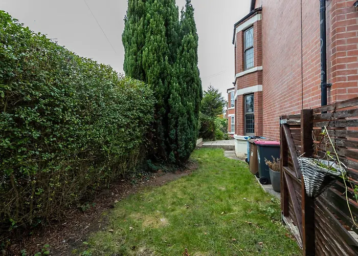 Willa Modern 4 Bedroom Victorian Private Detached Close To *