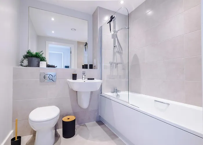 Modern 2br Parking Great Location & Amenities Apartamento