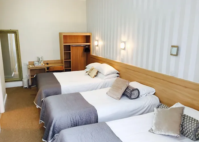 The Westlynne & Манчестер