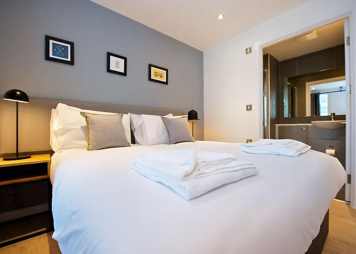 Aparthotel Staycity Piccadilly 4*