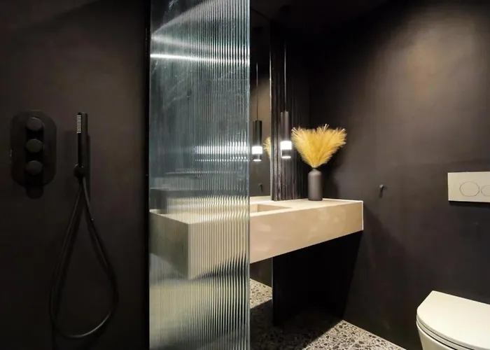 Apartament Noir By The Heim *