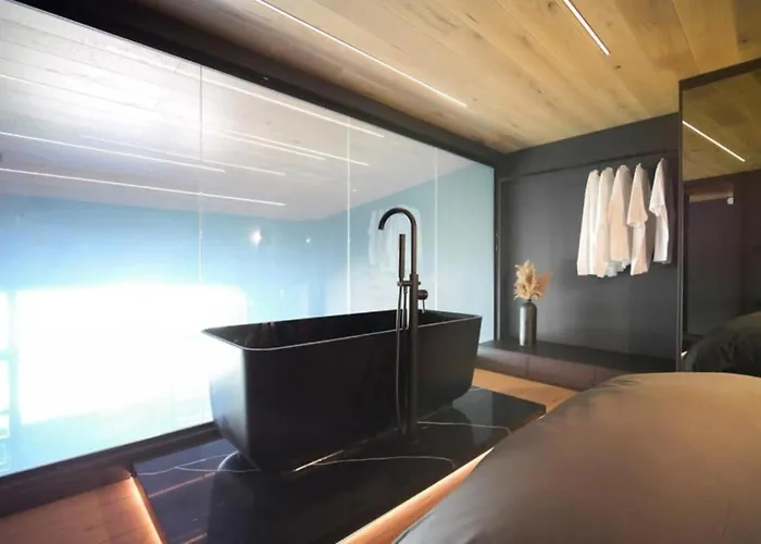 Apartament Noir By The Heim *