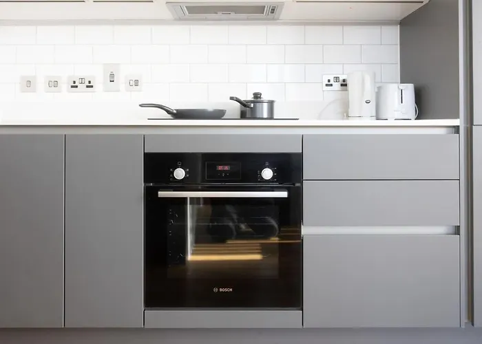 Park View 3 Bed Ensuite Only 5 Min Walk To Arndale * Mánchester