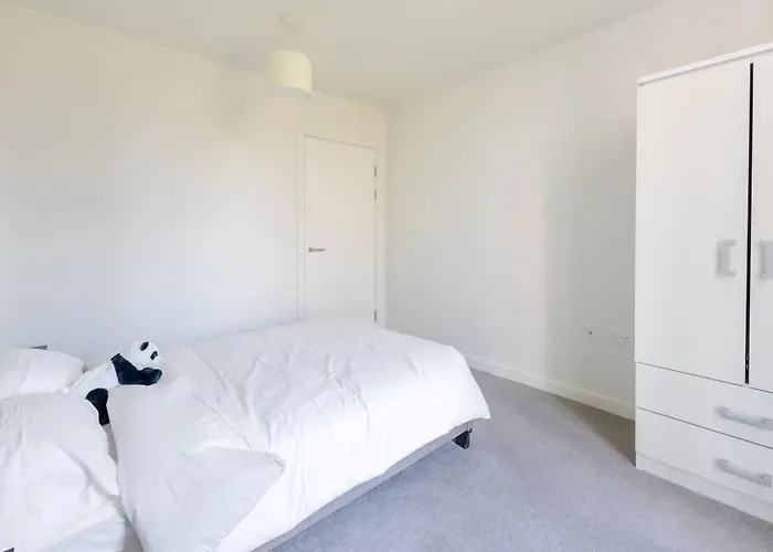 Park View 3 Bed Ensuite Only 5 Min Walk To Arndale