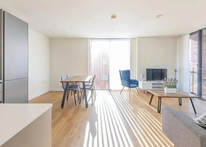 Park View 3 Bed Ensuite Only 5 Min Walk To Arndale *