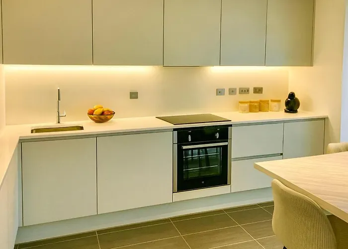 Royal Crescent Boutique *