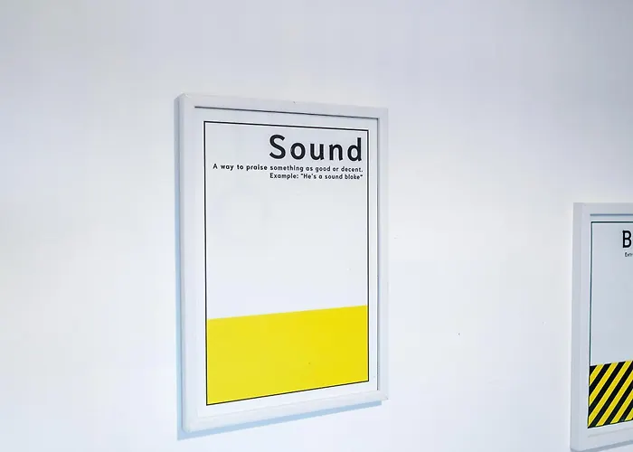 2br Heights Sleeps 7 Parking & Wifi Manchester