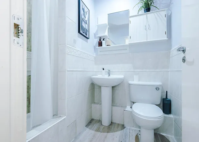 2br Heights Sleeps 7 Parking & Wifi Lejlighed *