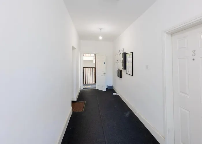 Apartment Joyful Management -top Floor With Feel Deco In M16 *