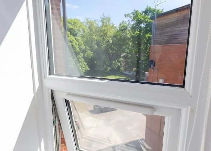 Apartment Joyful Management -top Floor With Feel Deco In M16